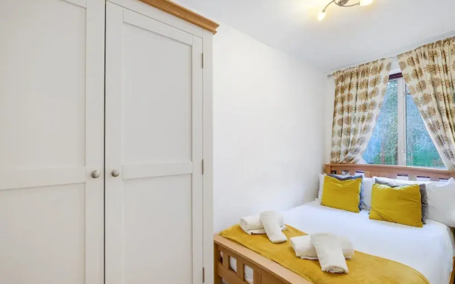 Spacious 4-Bedroom 2-Bath Home in Bywood