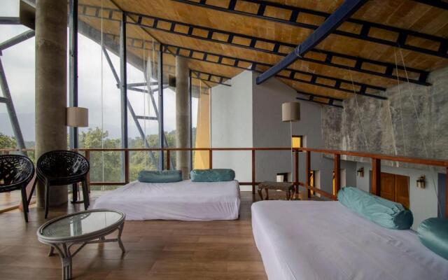 SaffronStays Solasta, Mulshi - Infinity Pool Villa with Mulshi DAM Views