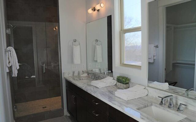 Stylish 3bd/3ba East Nashville Home by Domio