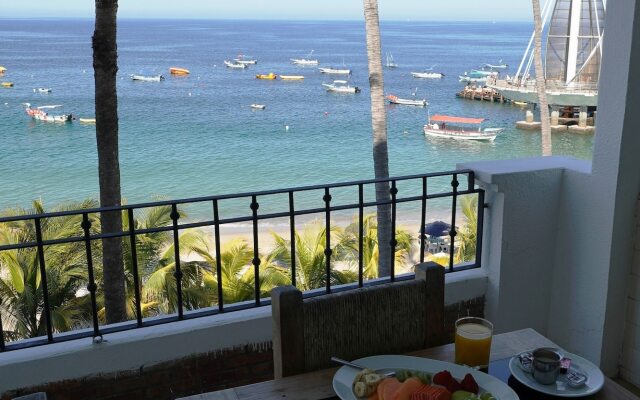 Emperador Vallarta Beachfront Hotel and Suites