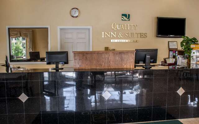 Quality Inn & Suites Fife Seattle