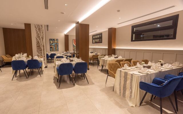 Skyline Hotel & suites
