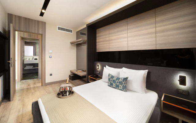 Nish Palace Exclusive Suites