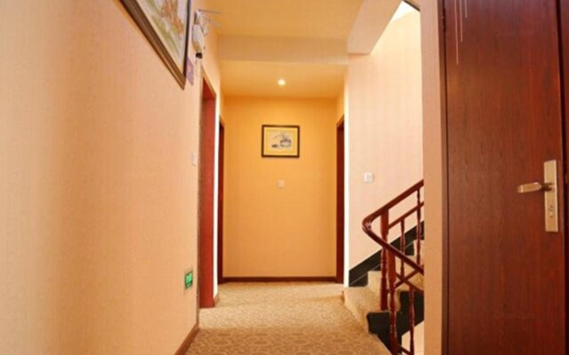 Wanning Holiday Hotel