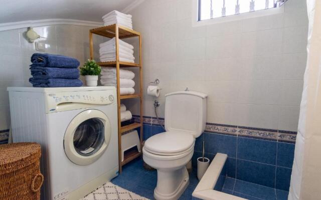 House with amazing ocean view and patio - pool