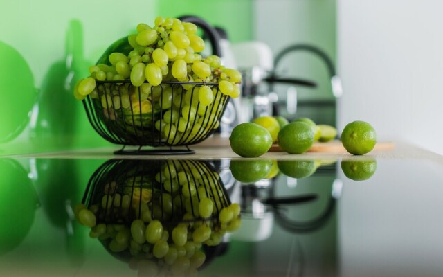 Modern Studios Stachowicza by Renters