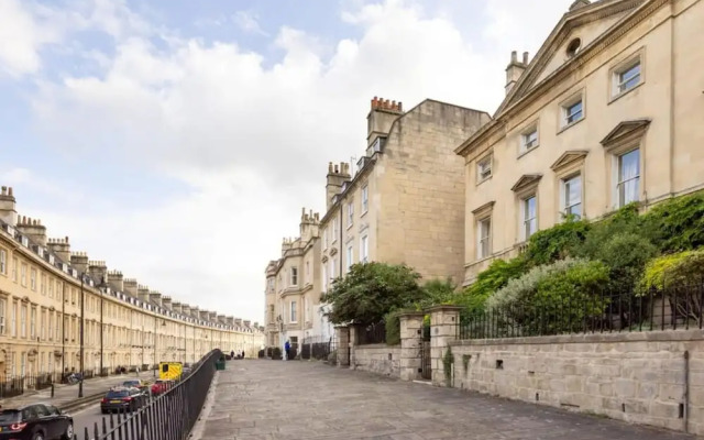 The Admirals House - Central Bath Free Parking