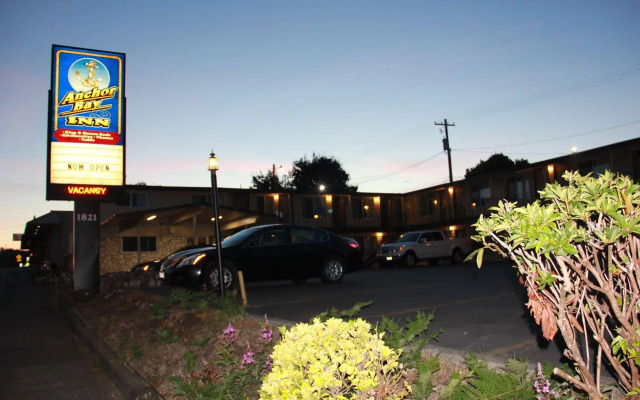 Anchor Bay Inn
