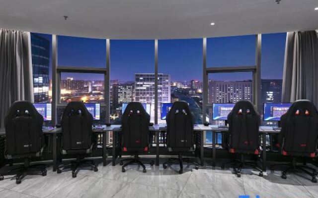 IF E-sports Hotel