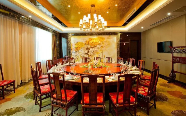 Yichang Jinshi Hotel