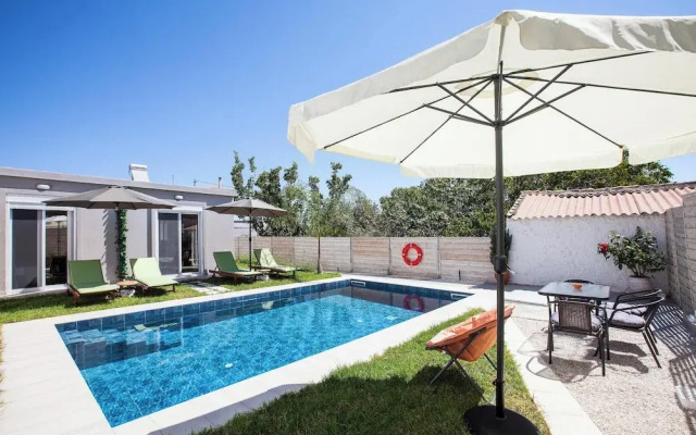 Peponas Residence