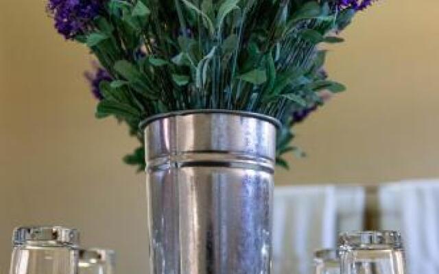 Tambati Overnight And Conference Center