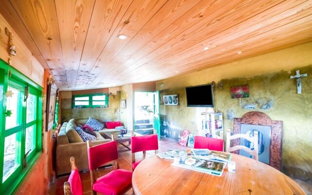 Appealing Holiday Home in La Escalona With Mountain Views