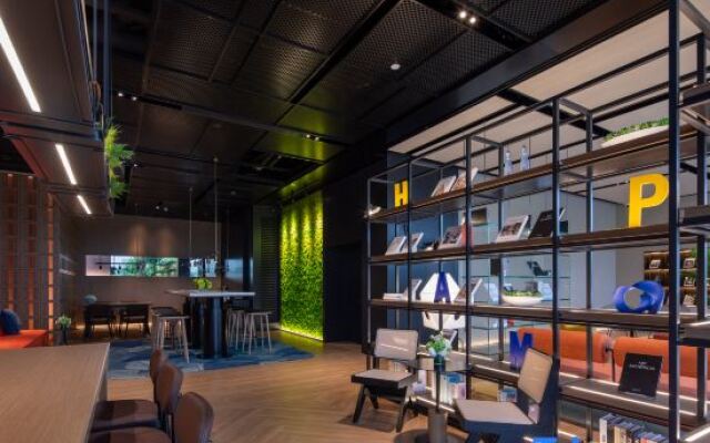 Hampton by Hilton Wuhan OVCEC