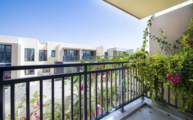 Dubai Hills Bespoke 4 Bedroom Villa