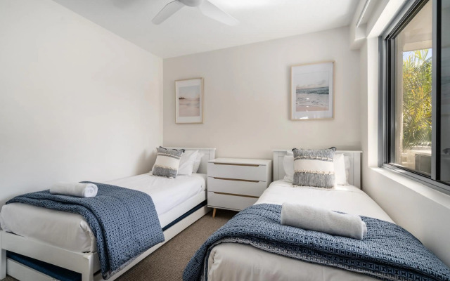 Rolling Surf Resort