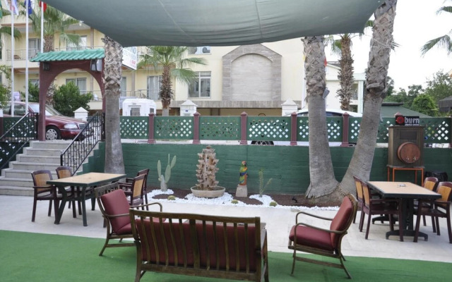 El Latino Otel