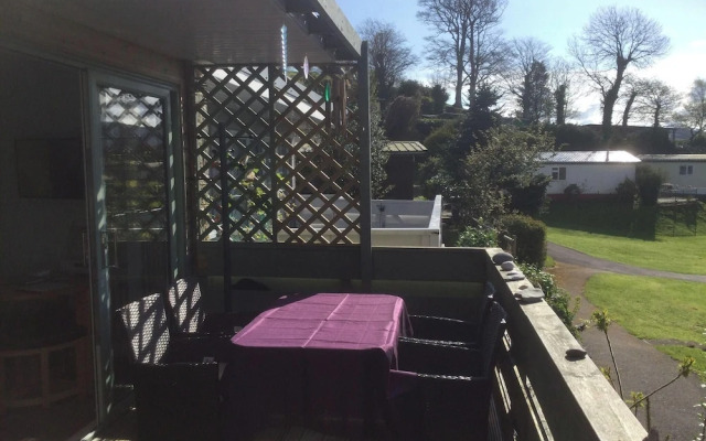 Snowdonia 1-bed Chalet, Sleeps 2, Stunning Views