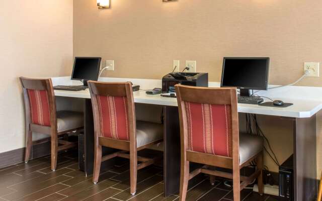 Comfort Suites Scranton near Montage Mountain