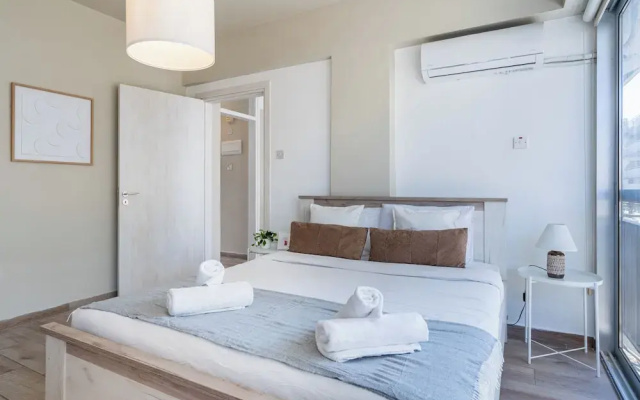 Berries 1-BR Apt in Larnaca