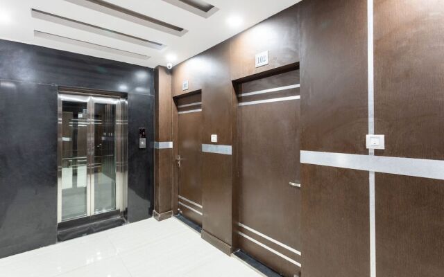Oyo 29920 Hotel Rk Palace