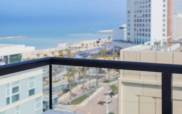 Best Western Regency Suites