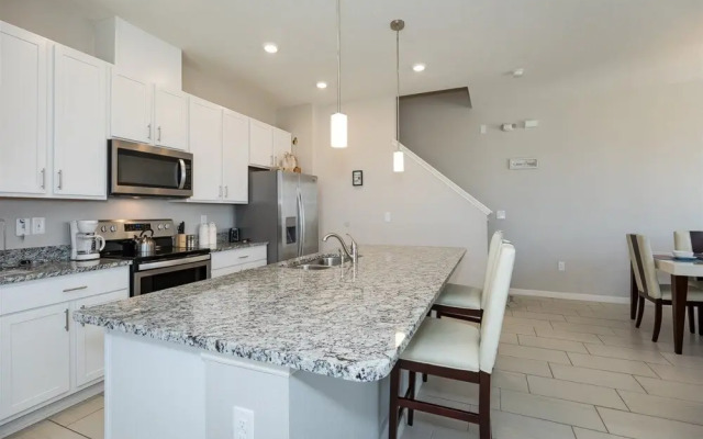 Compass Bay 5153