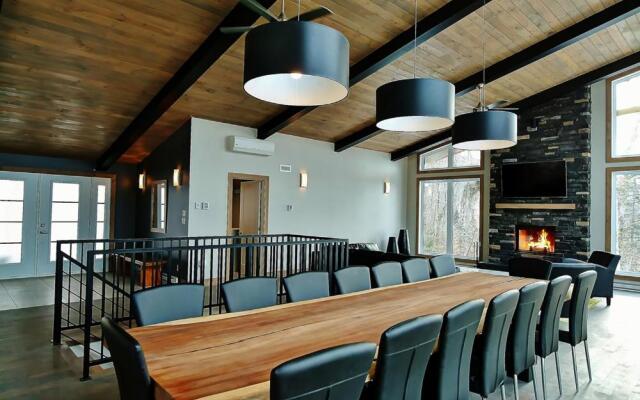 Chalet 9A Chemin Blanc by Les Chalets Alpins