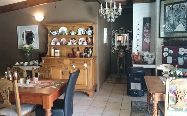 At Eezzze Riversway Self Catering
