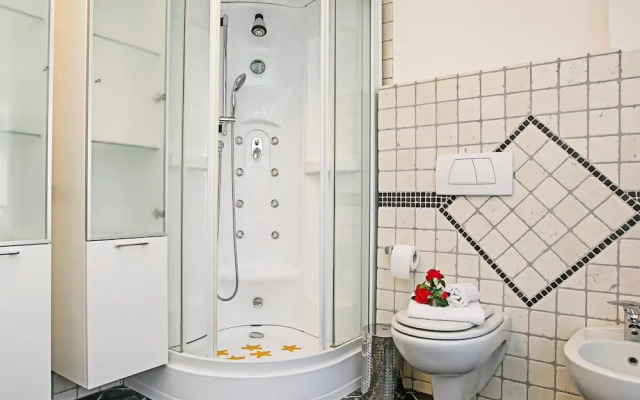 Paulie Apartment in Riva del Garda