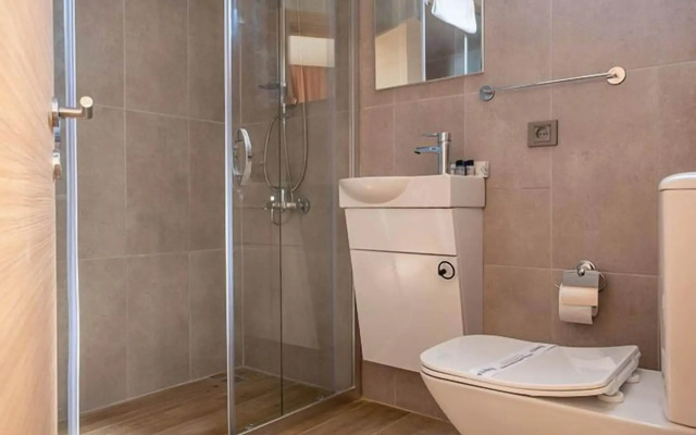 Yeni Truva Otel
