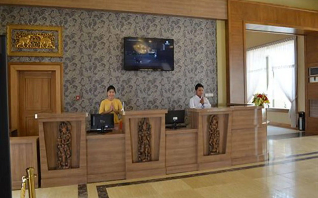 Royal President Hotel