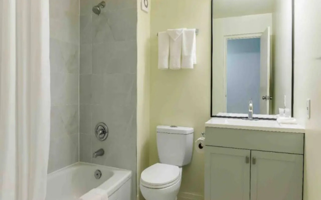 Motel 6 Niagara Falls, ON – Near the Falls