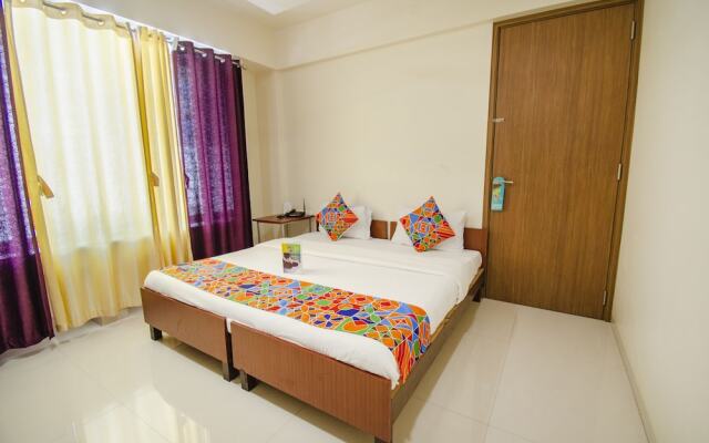FabExpress Aakiyo Rooms