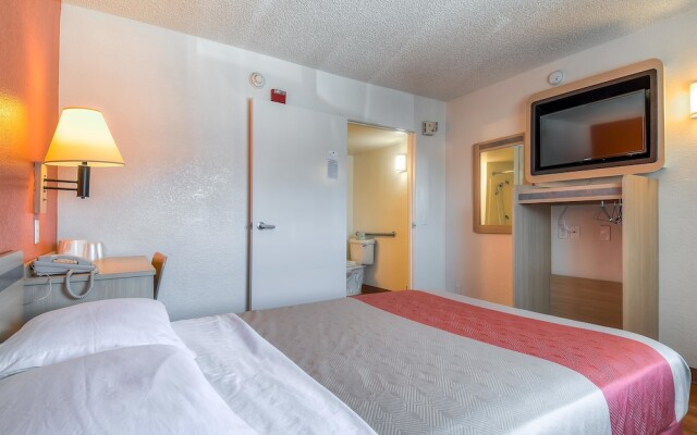 Motel 6 Los Angeles - Hacienda Heights