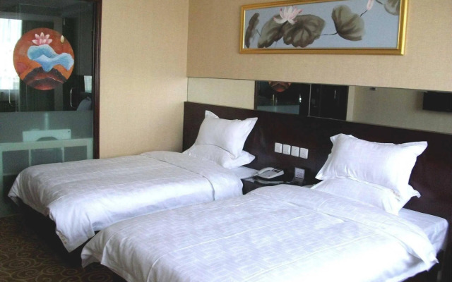 Red River Hotel