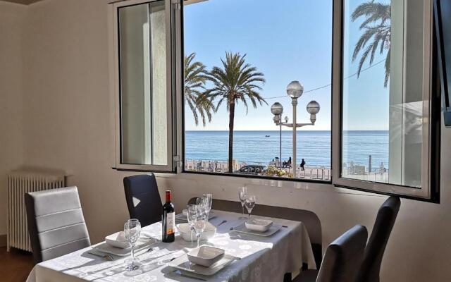 Fantastic view 2 ch + 2 SDB, 86m², Sea front