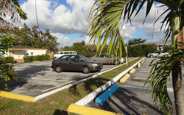 Parkway Inn Airport Motel Miami