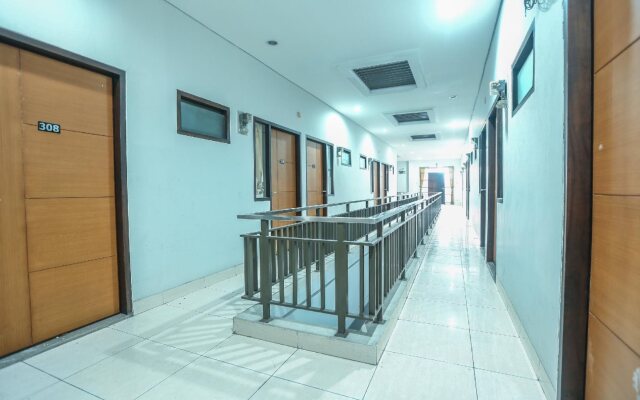 OYO 118 Dorothea Residence