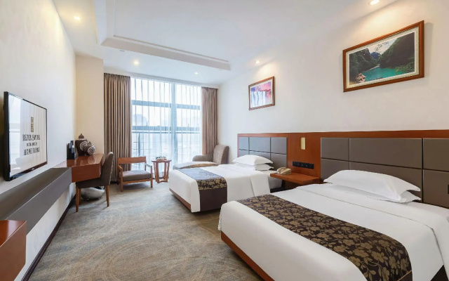 River & Holiday Rezen Hotel Pengshui