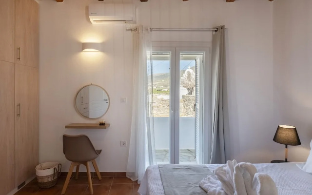 Myrsini Traditional Hillside Cottage