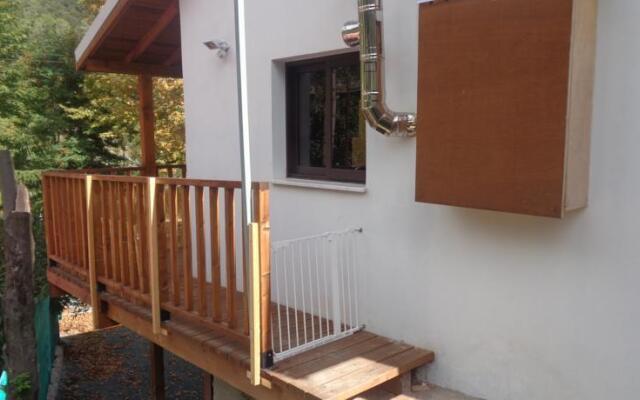 Tasia Houses
