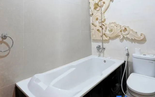 3-BR Villa with Pool, West Sanur – Casa Del Lago – Bathroom – Denpasar