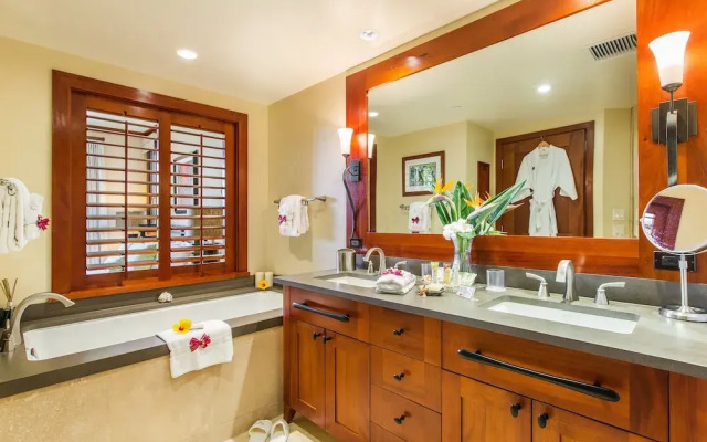 Hale Papakea Ko Olina Beachfront Villa w/ Views