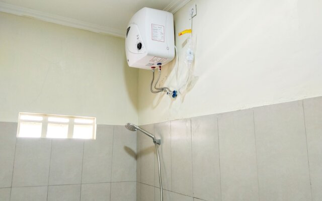 Yayah Guest House Syariah by Cocotel