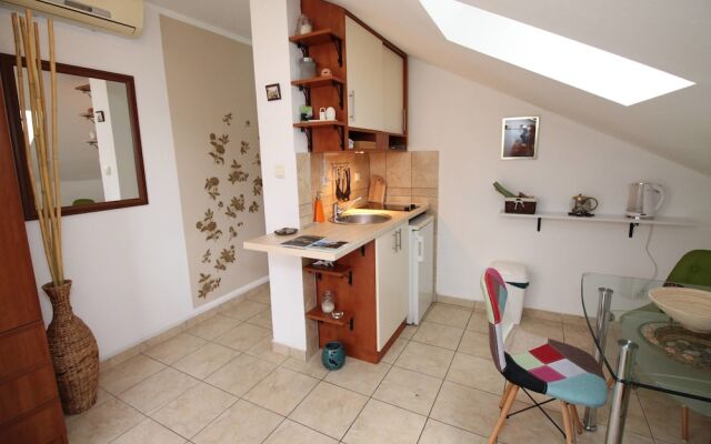 Marko Apartments