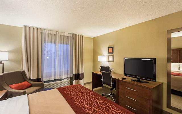 Comfort Inn Wichita East