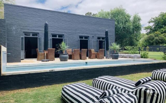 Ruby Rose Country House