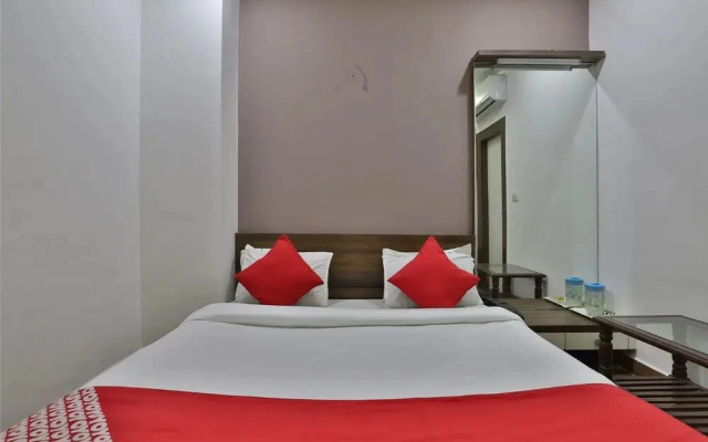 Knk Hotel by OYO Rooms