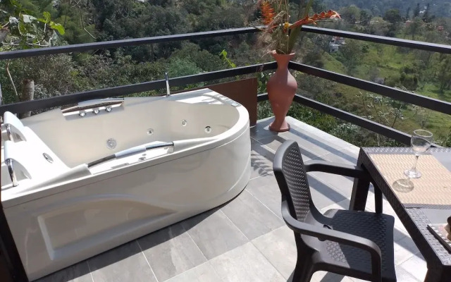 Captivating 4-bed Chalet Las Casitas en el Aire